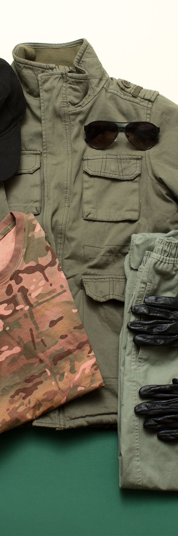 clothing-set-military-style-fashion-soldier-outfit-2024-09-23-00-32-56-utc.jpg Thumbnail